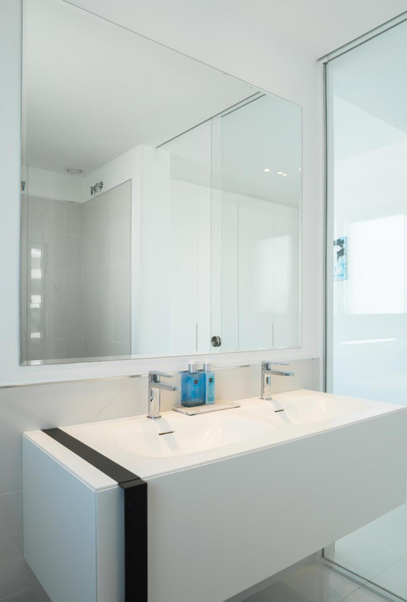 Modern Penthouse Cataleya, *